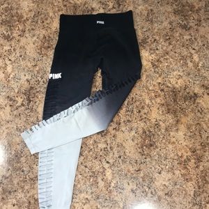 PINK Victoria’s Secret leggings